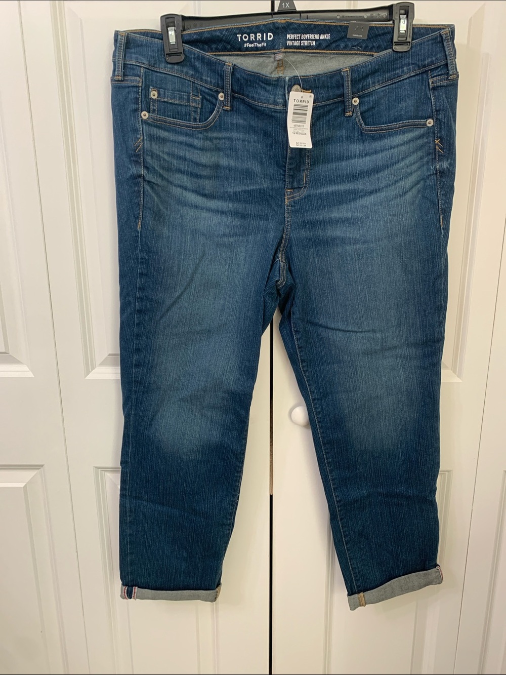 torrid Blue Cropped Ankle Jeans